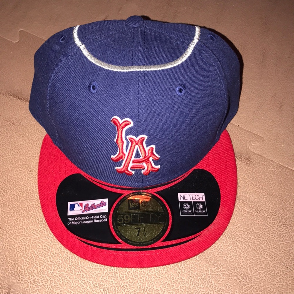 NWT LA baseball Cap size 7.5